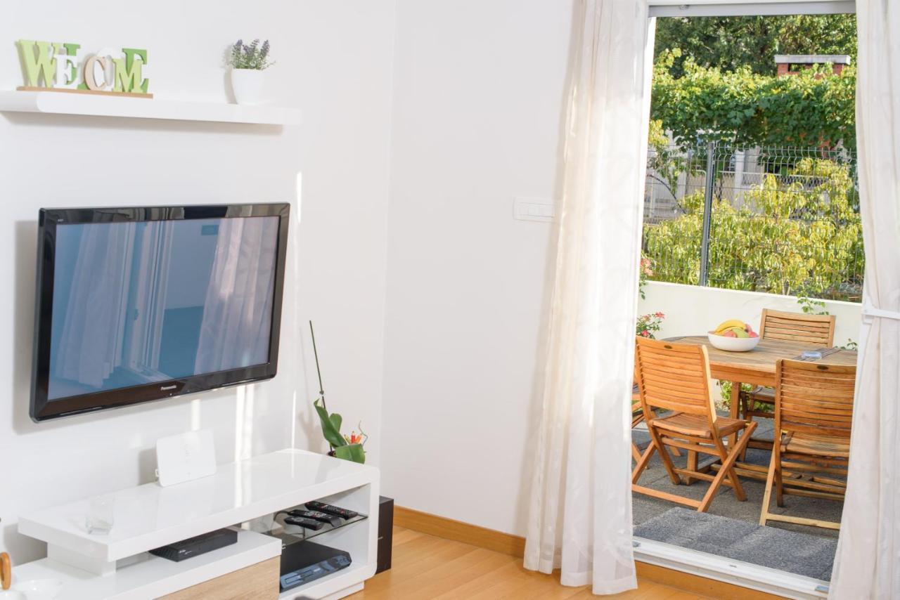 Apartment Nikolina Podstrana Esterno foto